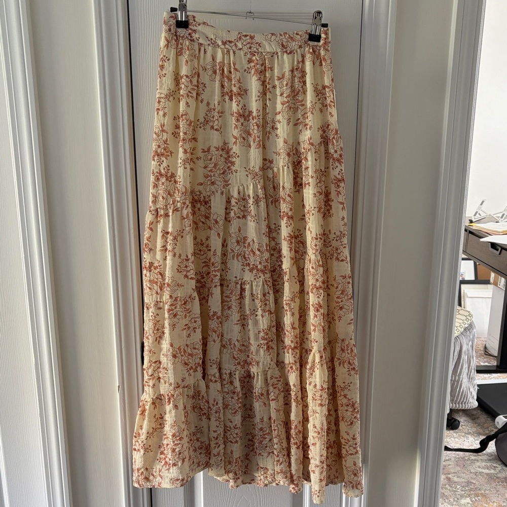 ALTAR’D STATE Women's Cream Floral Tiered Midi Skirt